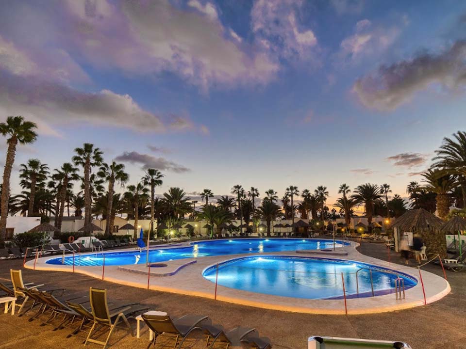 holiday villa to rent in playa blanca